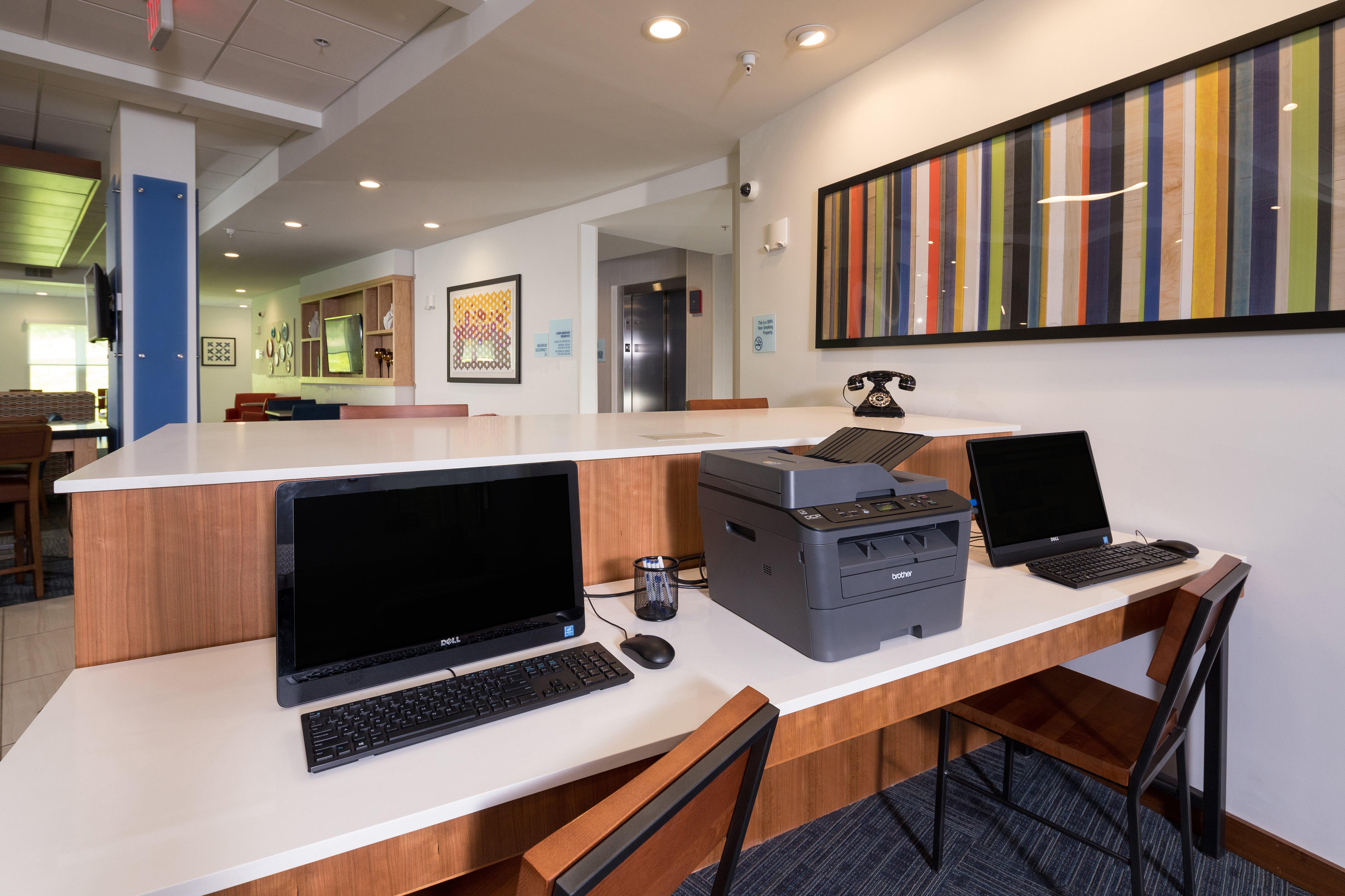 Holiday Inn Express & Suites - Michigan City By Ihg Exterior photo