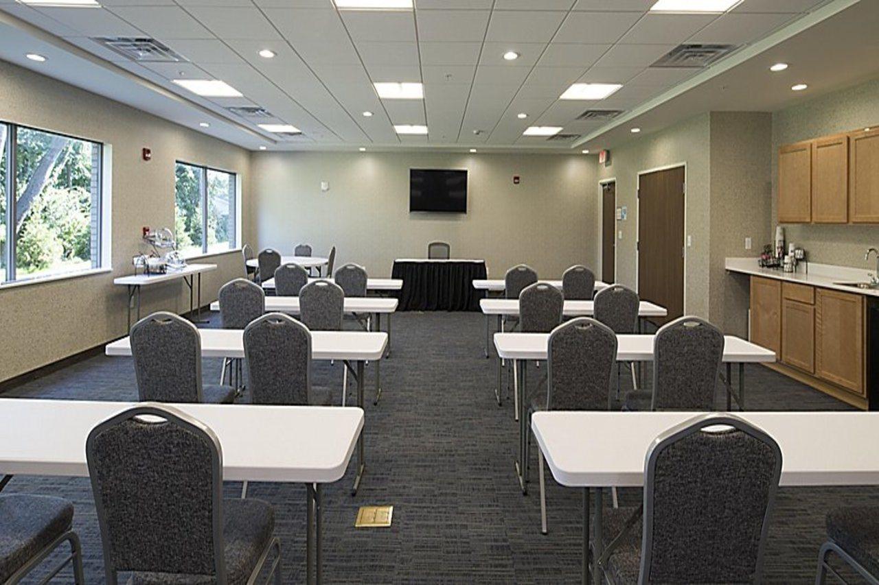 Holiday Inn Express & Suites - Michigan City By Ihg Exterior photo